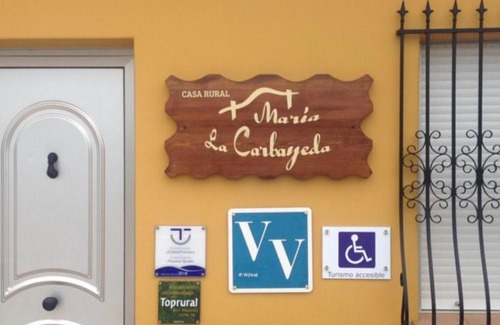 Cardo House | Maria la Carbayeda