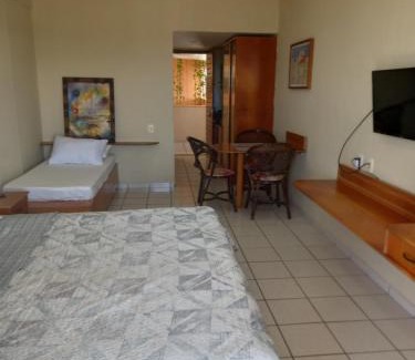 Praia do Meio Apartment | Maria Leuça Teixeira Duarte - AYAMBRA RESIDENCIAL HOTEL Avenida Vinte e Cinco de Dezembro, 525 Praia do Meio Natal RN