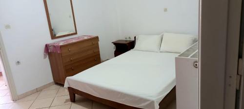 Ireon House | Marialena Pension