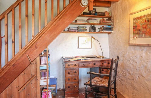 Penmon Cottage | MARIAN FARM, pet friendly, character holiday cottage in Penmon