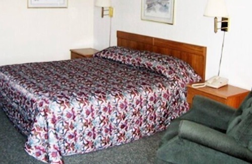 Scottsburg Hotel | Mariann Travel Inn Scottsburg