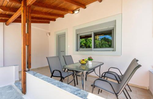 Tingaki Apartment | Marias Beach Light Stay Near the Sea