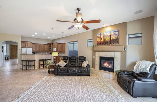 Maricopa House | Maricopa Single Story Heated Pool & Spa Outdoor Living Space Movie Rm. 3bd 2bth!