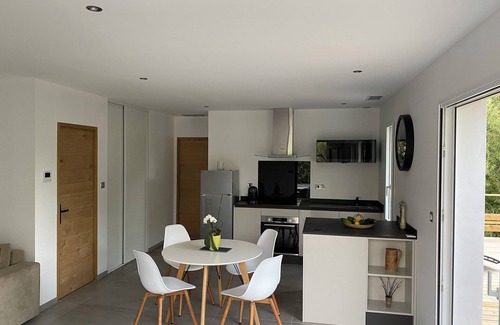 Bidache House | Marie & Alex Ihesa