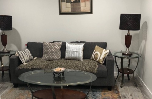 Winnipeg House | Marie's place-unwind and relax