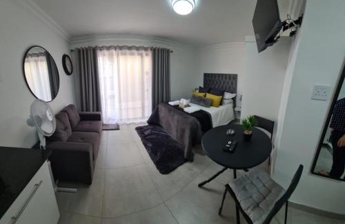 Germiston Apartment | Marielitsa Guest Suite No 3