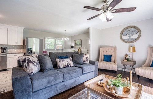Marietta House | Marietta! Near the Square, Pets & Long stays ok. Entire home