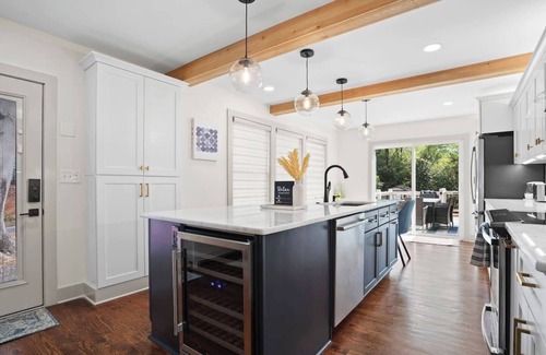 Marietta House | Marietta Square Suites - Suite1 - Pool & Fire Pit!
