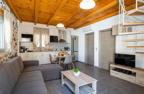 Pigi House | Marilena natural stone house