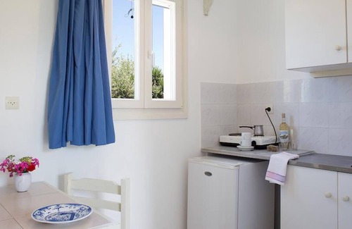 Parasporos Apartment | Marili Apartments, Apt#6 by the sea