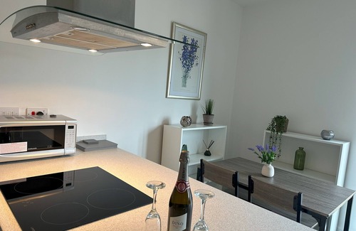Whitehaven Apartment | Marina Apartment - 2 Bedroom Apartment