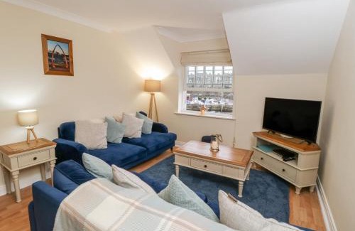 Whitby House | Marina Apartment