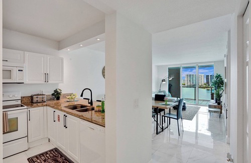 Sunny Isles Beach Condo | Marina Bay Sunny Isles