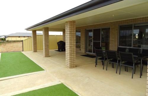 Wallaroo House | Marina Belle