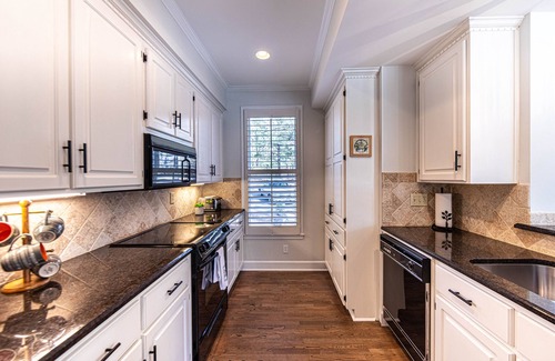 Lake Oconee Condo | Marina Cove! Lakefront condo 3 bedroom, 3 bath
