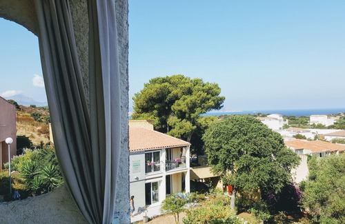 Marine de Saint Ambroggio Apartment | Marina De San Ambroggio: Studio - LumioHouse with character