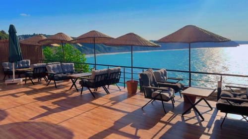 Karaburun Koyu Hotel | Marina Fener Hotel & Suite