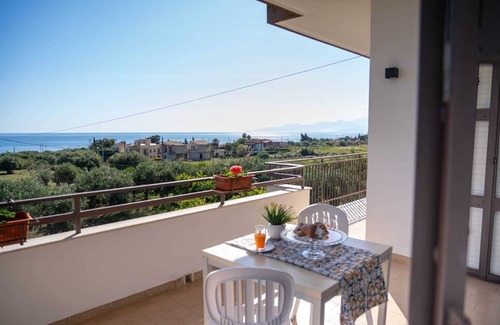 Altavilla Milicia Apartment | MARINA HOLIDAY