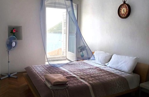 Perast House | Marina House