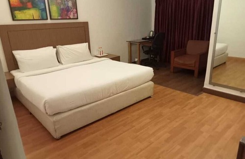 Egmore Hotel | Marina Inn