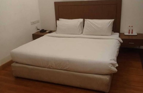 Egmore Hotel | Marina Inn