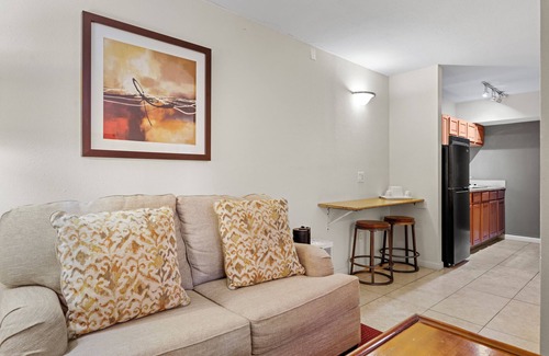 Chalmette Hotel | Marina Inn & Suites Chalmette - New Orleans