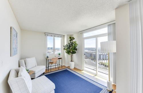 Marina del Rey Apartment | Marina Life: Smell the Sea, Feel the Breeze