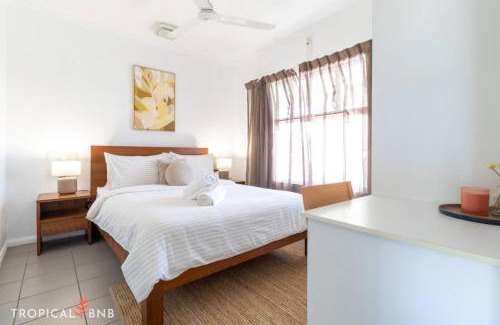 Cullen Bay Apartment | Marina Magic 2 Bed, 2 Bath Apt Stunning Views