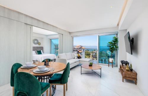 Isla Iguana Apartment | Marina Nautico 9 Luxury & Great Rooftop Pool View by Kivoya