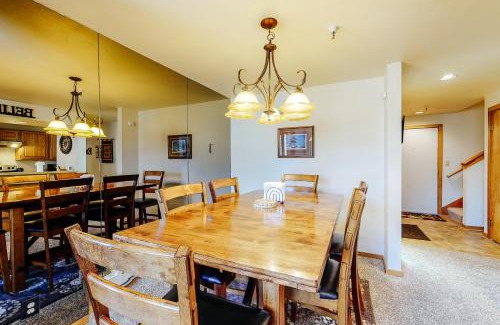 Dillon Apartment | Marina Place 336