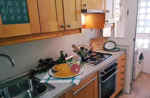 Masnou Apartment | MARINA PORT & BEACH apartment, sea view, sand beach, terrace, WiFi, SAT TV