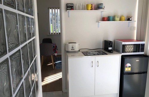 Beresford Apartment | Marina Retreat Geraldton - Centrally Located in Garden Setting