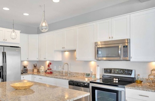 Spring Lake Condo | Marina View Condo w/Pool Access