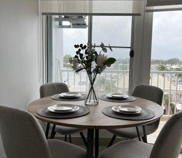 Cullen Bay Apartment | Marina View Holiday Apartment - Beautiful Views