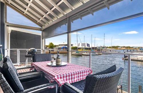 Geographe House | Marina View Port Geographe with WiFi