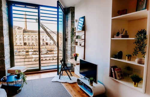 Plymouth Apartment | Marina View - Royal William Yard