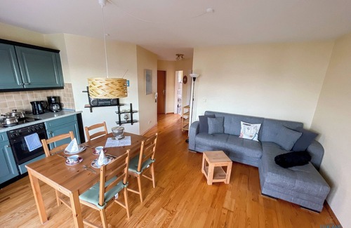 Cuxhaven Apartment | Marina view - vacation apartment with marina balcony