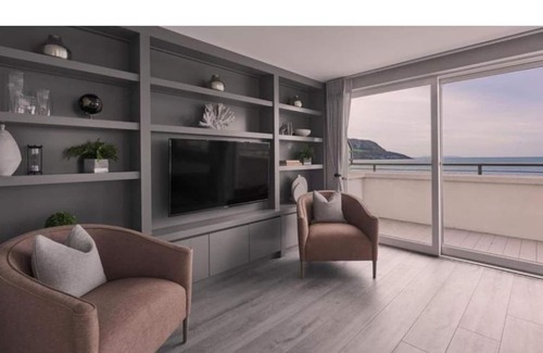 Greystones House | Marina Village Rental