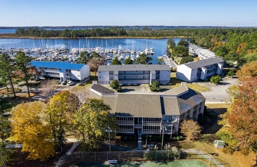 Fairfield Harbour Condo | Marina Vista Junior 1-Bedroom