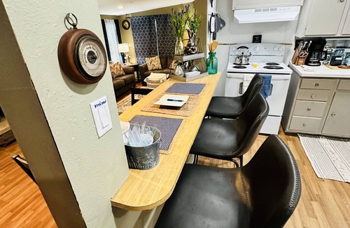 Arroyo City Cottage | Marina’s Cozy Cottage. Family friendly with cold AC in summer and warm winters!