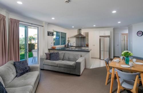 Whitianga House | Marinaview - Whitianga Holiday Apartment
