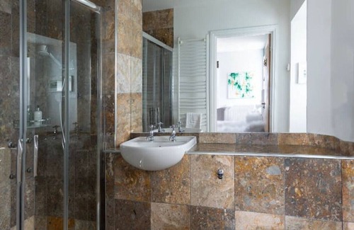 Thurso Hotel | Marine Aparthotel Sea View Room sleeps
