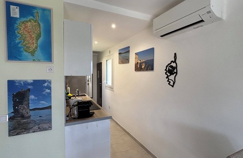 Marine de Saint Ambroggio Apartment | Marine de Sant Ambroggio- Cocody-5 mins from the beach