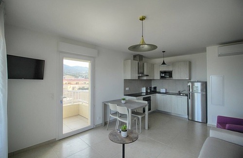 Marine de Saint Ambroggio Apartment | Marine di Sant'Ambroggio - Modern apartment with sea view - F2 A MARINA 6