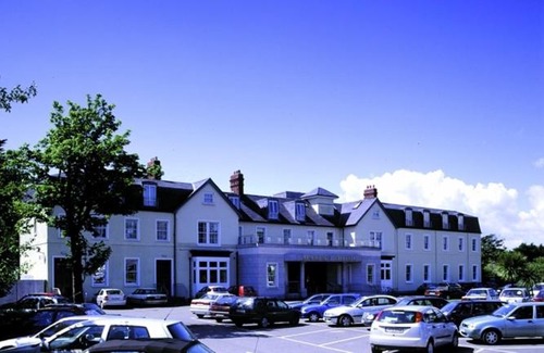 Sutton Cross Hotel | Marine Hotel