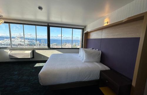 Powell River Hotel | Marine Inn