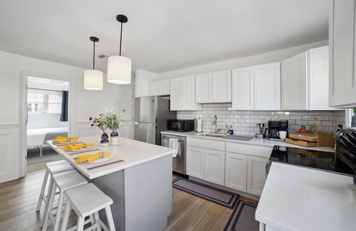 Bridgeport House | Marine Theme - 4 BR - Backyard - Fire pit