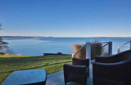 Lagoon Point House | Marine View Bluff by AvantStay Waterfront Views
