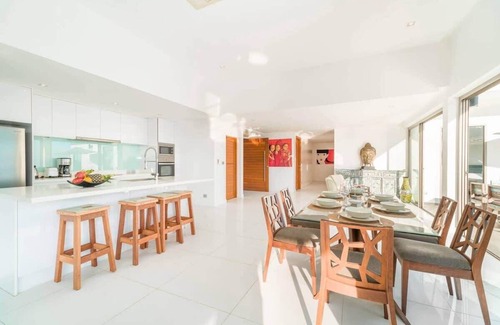 Maret Villa | Marinella : Villa 3 suites, piscine, splendide vue