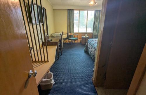 Collingwood Hotel | Mariner motor hotel
